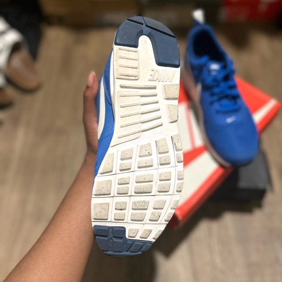 White and Dark Royal Blue Nike Air Max Tavas - Picture 4 of 5